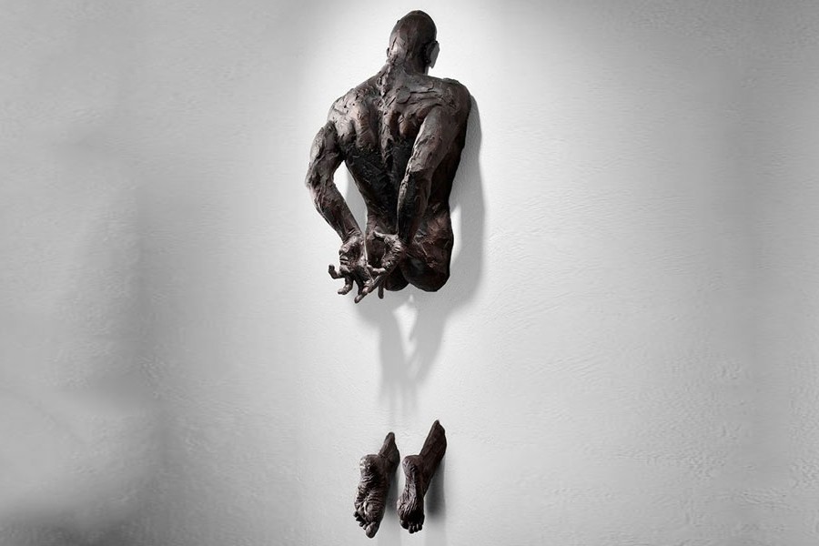 Indoor Bronze Matteo Pugliese Man Statue BOKK-441